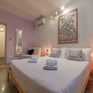 De 70 M² En Monti, Con 2 Habitación Roma